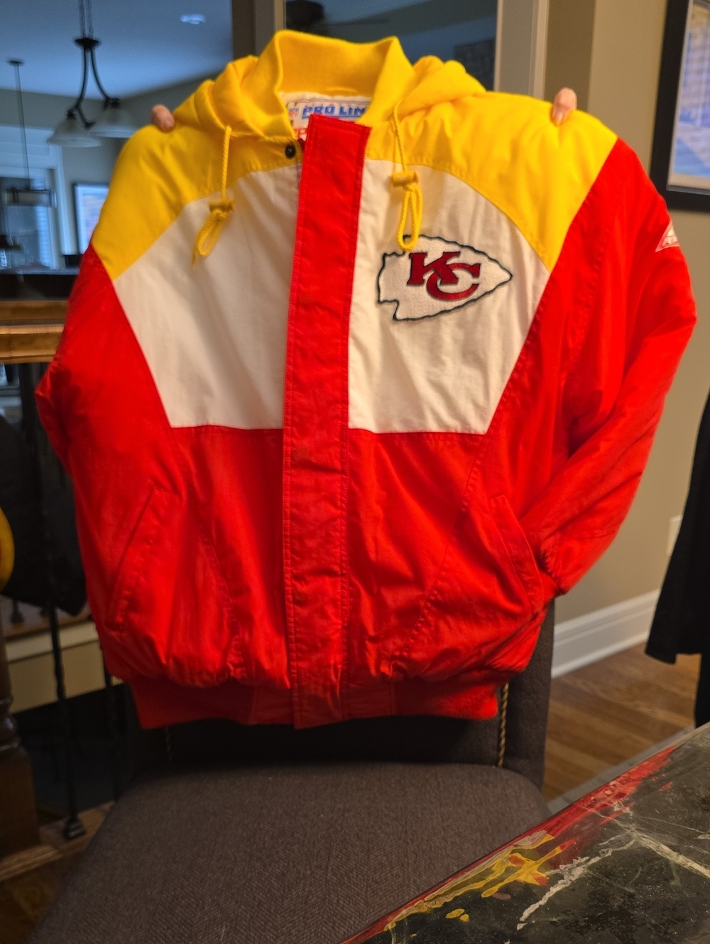 Kansas City Chiefs Colorblock Bomber Jacket - Red/Yellow/White